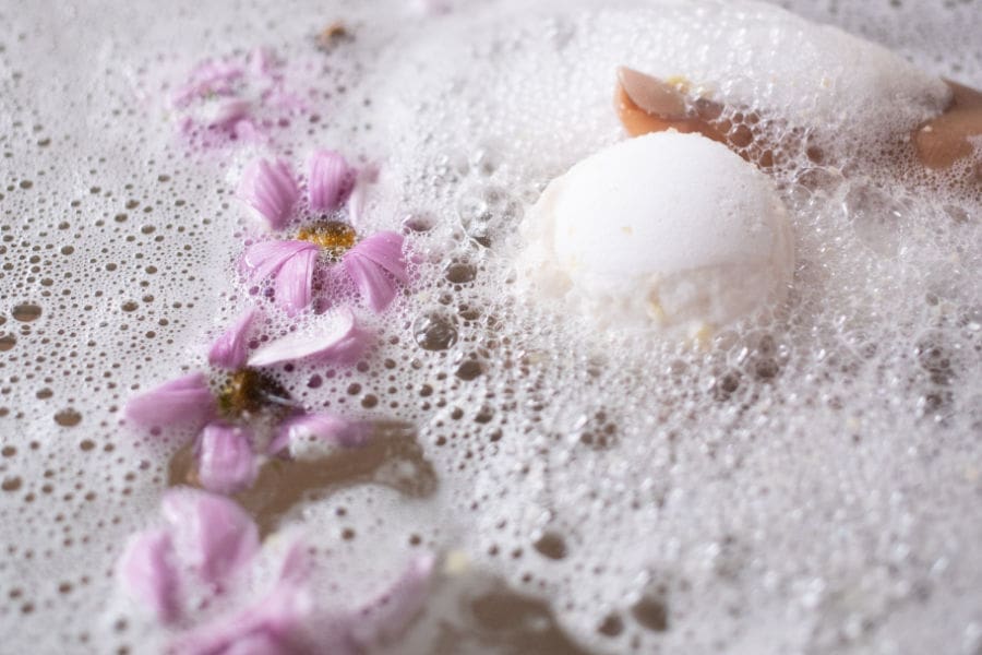 Using Essential Oils In The Bath